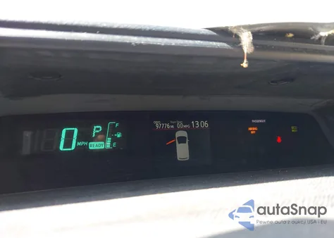 2013 Toyota Prius C One z USA, uszkodzony, nr VIN JTDKDTB30D1556251